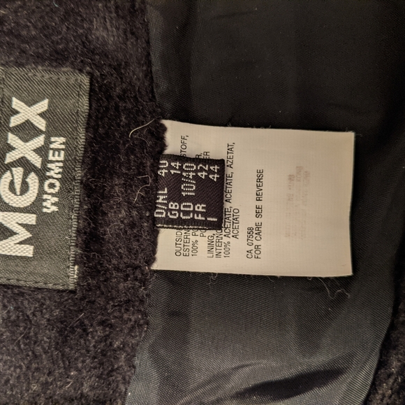 Black A-line suede effect Mexx skirt, size 10, narrow belt - Picture 5 of 5